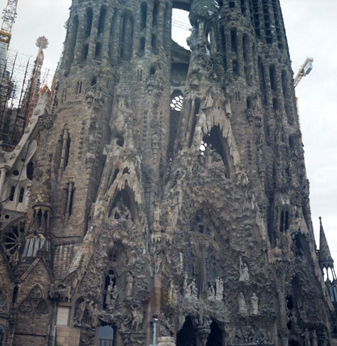 Temple De La Fam�lia by A. Gaud�